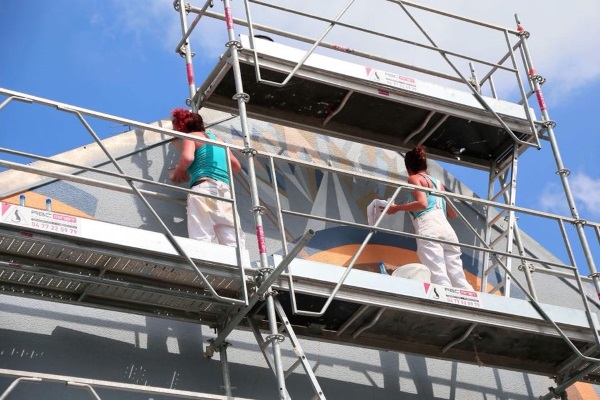 Alice Wasson et Sophie Canillac au travail. 