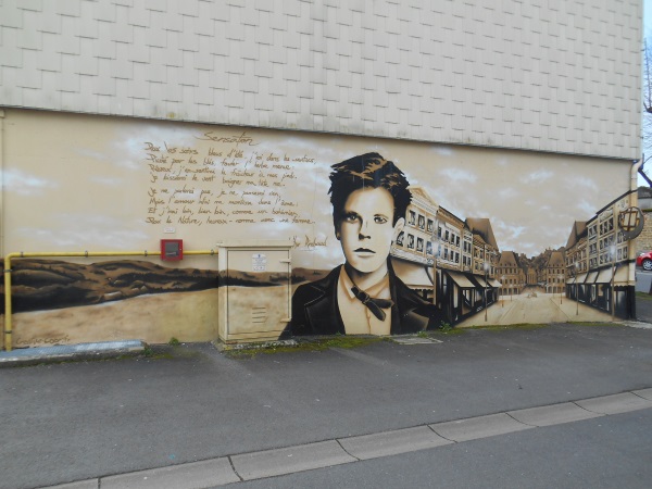 Fresque réalisée par « Créative Color » avenue Boutet (au-dessus du cimetière).