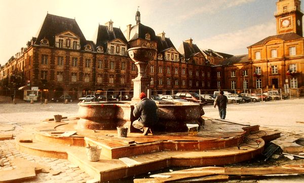 Construction de la nouvelle Fontaine Ducale
Photo Journal municipal Charleville-Mézières