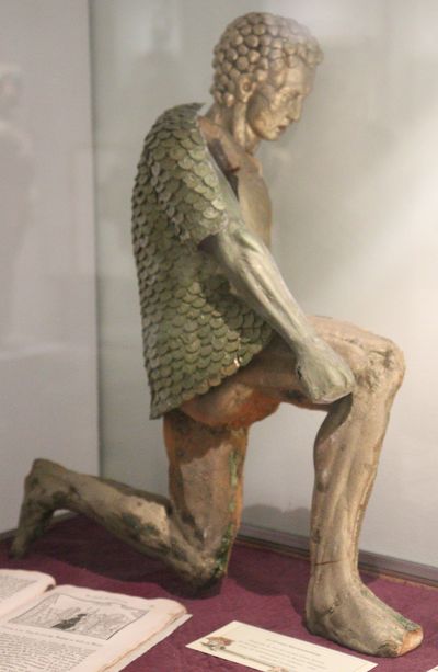 Maquette de l'un des Quatre Frères Aymon. Scène de l'adoubement (1er tableau) 
Musée de l'Ardenne