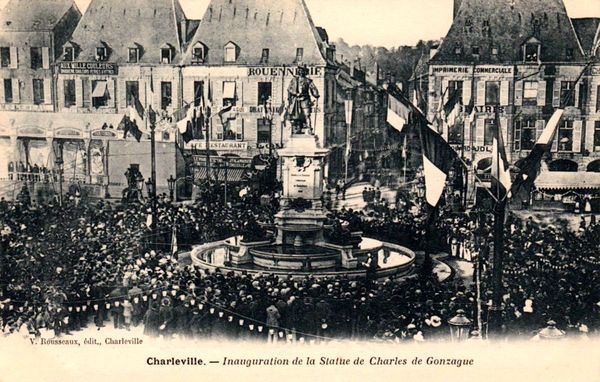 Carte-postale : inauguration de la statue de Charles de Gonzague