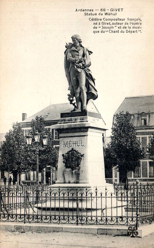 Carte postale Givet Statue de Méhul